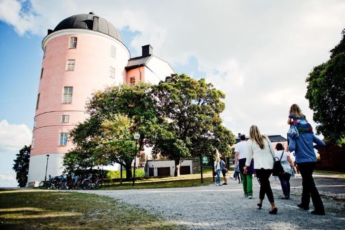 Uppsala-slott_2012_Slottsbacken_webb.jpg